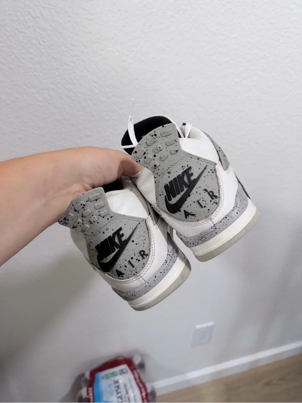 Jordan Retro 4 White Cement Grey Black Sneakers
